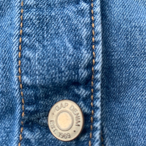 🐣🐣Gap Denim Jumper SZ Large🐣🐣 - Picture 2 of 5